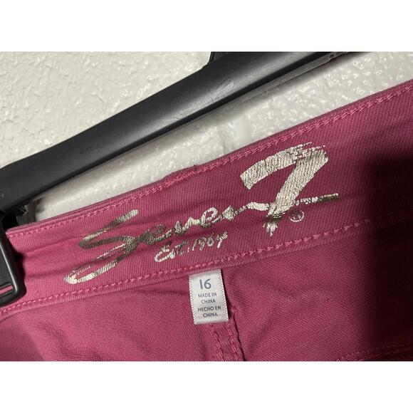 < Seven7 Plus Size Pink “Weekend Short” Size 16 > - Picture 3 of 6